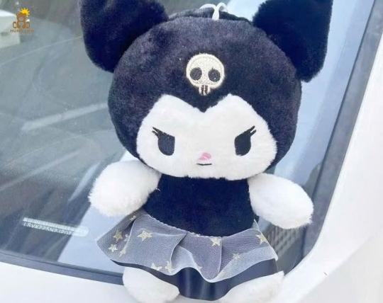 Kurumi Mặc Váy