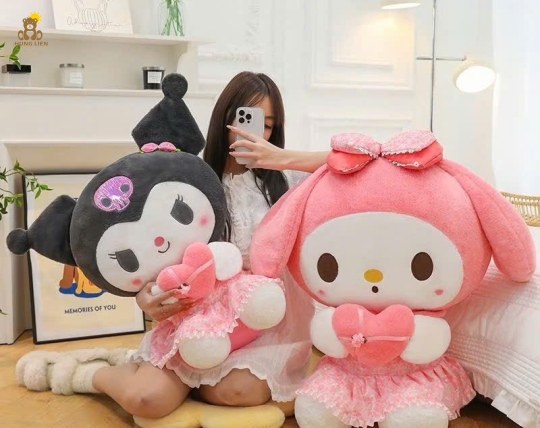 Kurumi Ôm Tim / My Melody Ôm Tim
